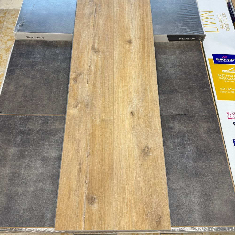 Restpartij Quick Step Klik PVC Robuust Eiken 6m2