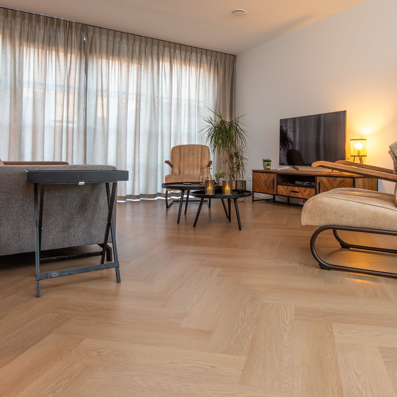 Hoomline Ambassador Dryback Visgraat Halifax 6 - Plak PVC Vloer