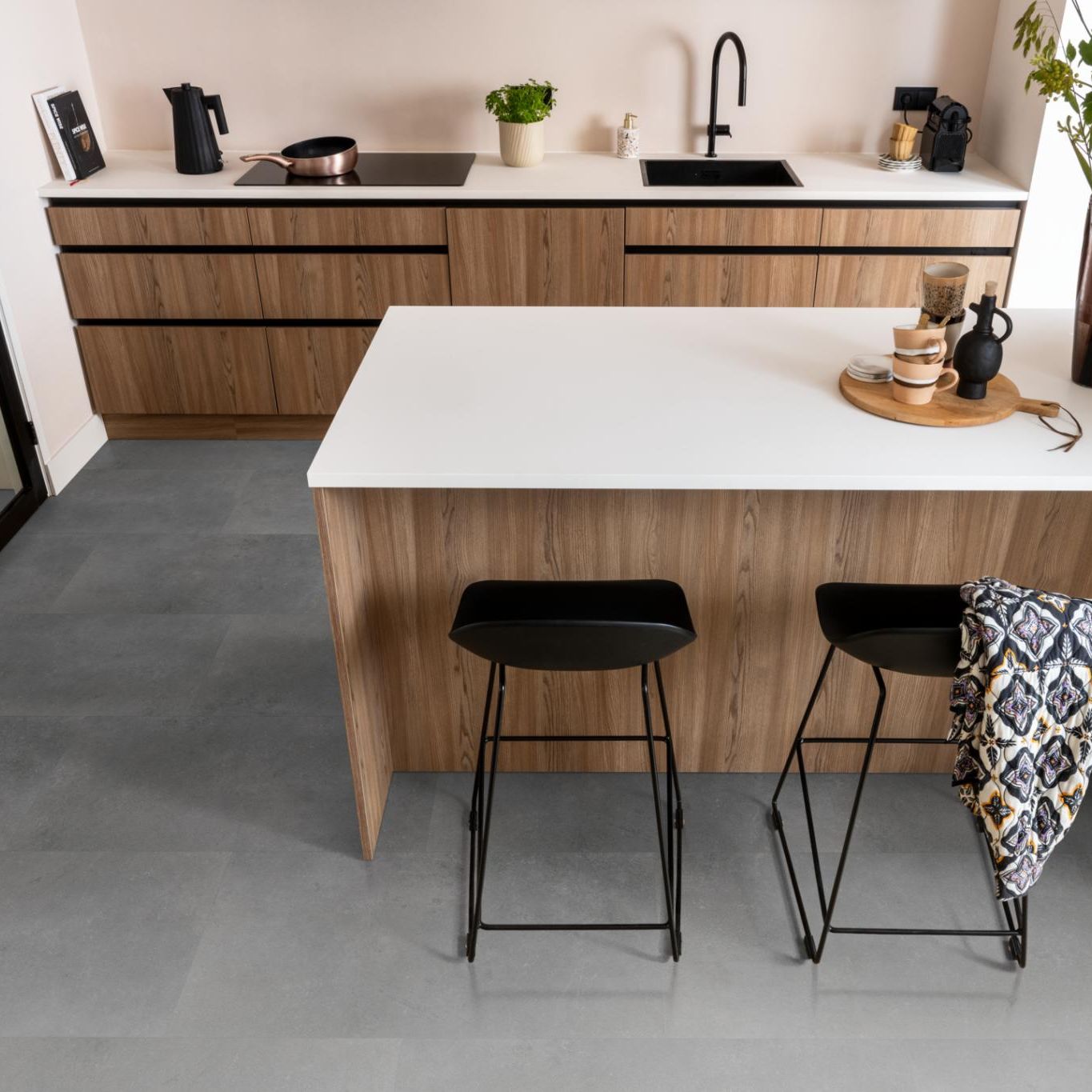 Ambiant Sarino Dryback Dark Grey - Plak PVC Vloer