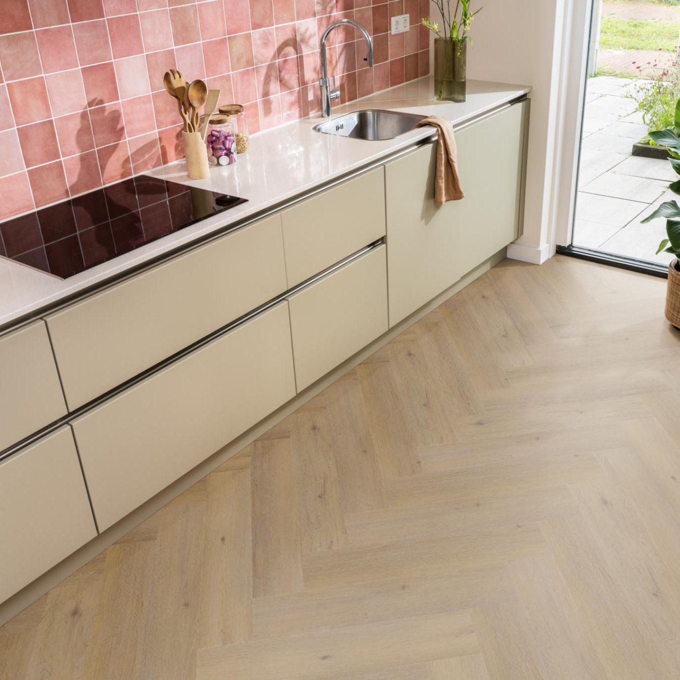Ambiant Spigato Vivero Visgraat Dryback Dark Oak - Plak PVC Vloer