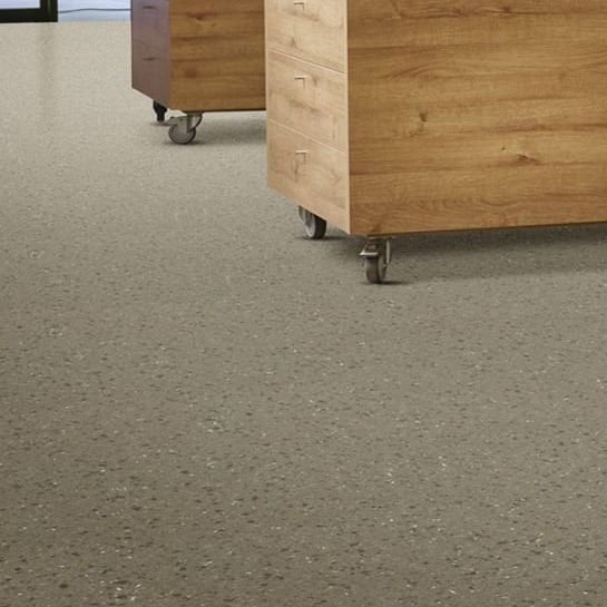 Interfloor Dynamic Chips 843 - Vinyl - Black Tex Backing