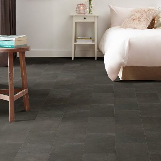 Interfloor Dynamic Stone 696 - Vinyl - Black Tex Back