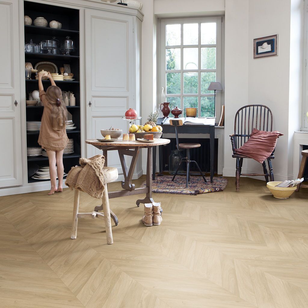 Quick-Step Impressive Patterns IPA4160 Eik Visgraat Medium - Laminaatvloer