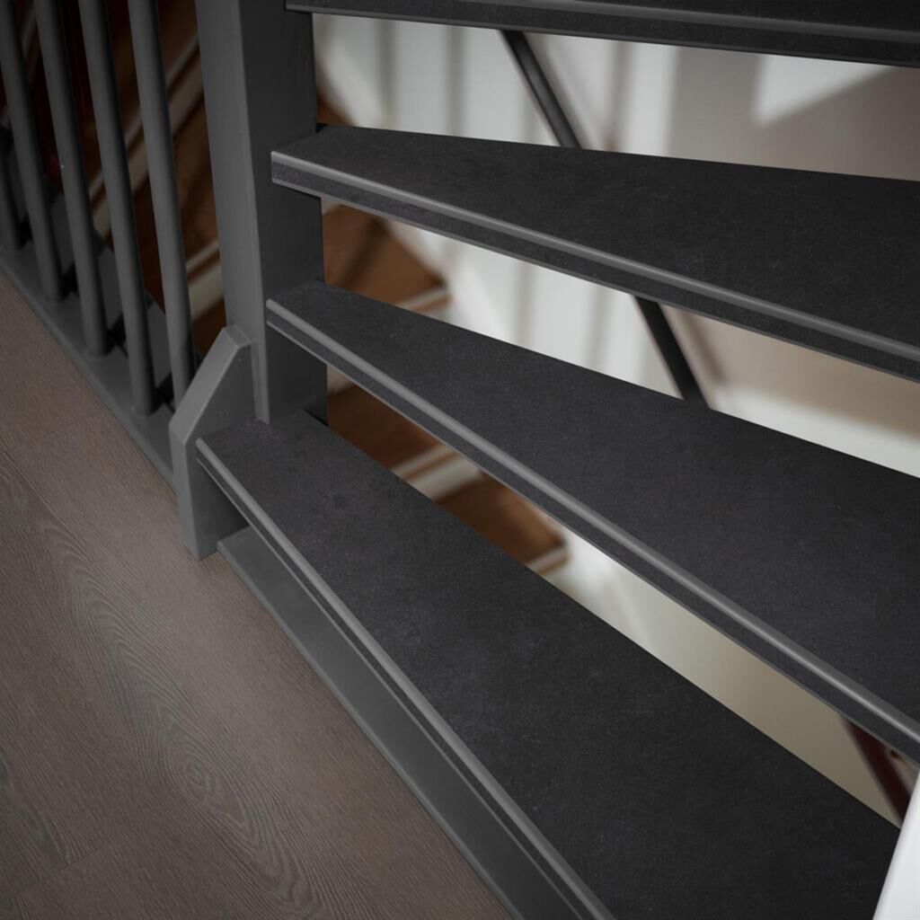 Ambiant Traptreden Set - Sarino Anthracite - Traprenovatie PVC