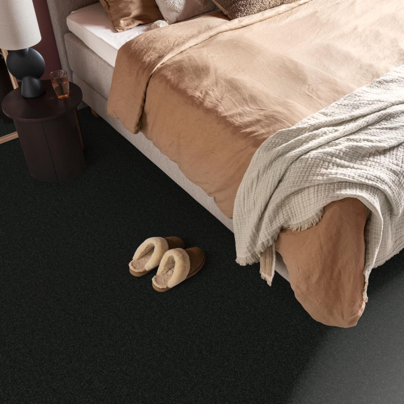 Ambiant Alaska Zwart 0200 - Vloerbedekking - Tapijt