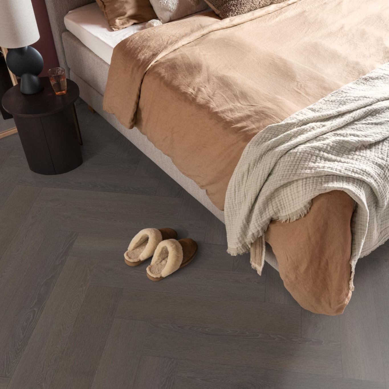 Ambiant Herringbone Dryback Charcoal - Plak PVC Vloer