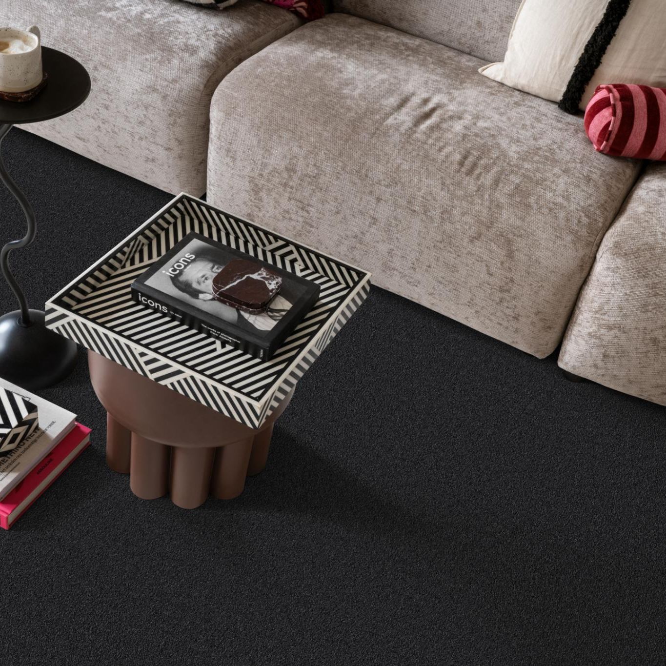 Ambiant Magnifico Zwart 0200 - Vloerbedekking - Tapijt