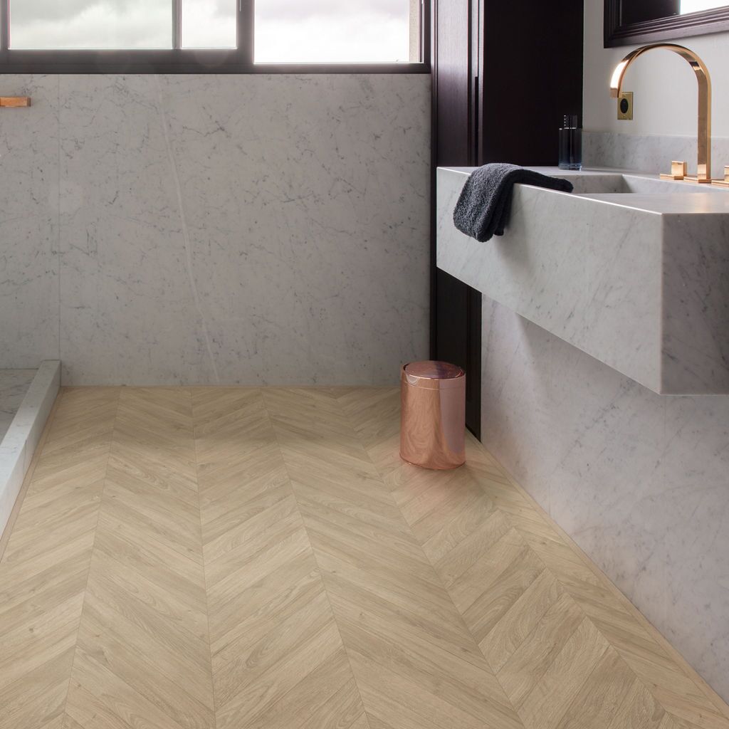 Quick-Step Impressive Patterns IPA4164 Eik Visgraat Taupe - Laminaatvloer